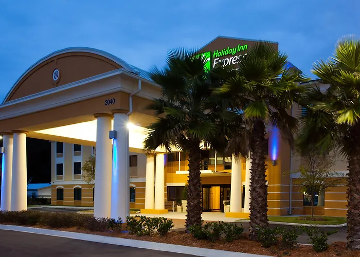 Holiday Inn Express & Suites Jacksonville - Atlantic Beach By Ihg