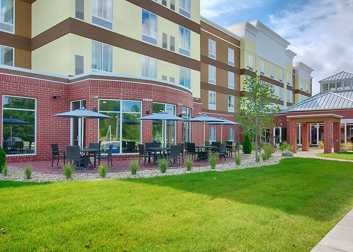 Hilton Garden Inn Benton Harbor