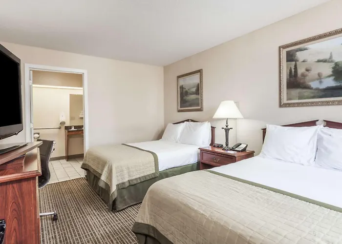 Baymont By Wyndham Hickory