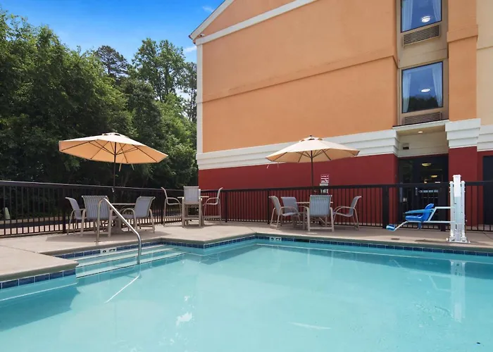 Best Western Plus Huntersville