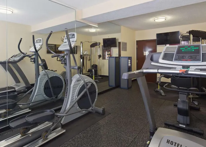 Best Western Plus Huntersville