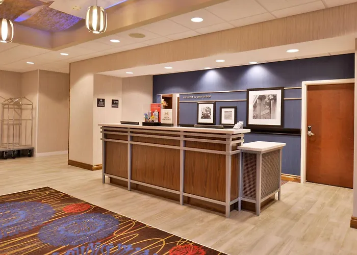 Hampton Inn & Suites Ann Arbor West