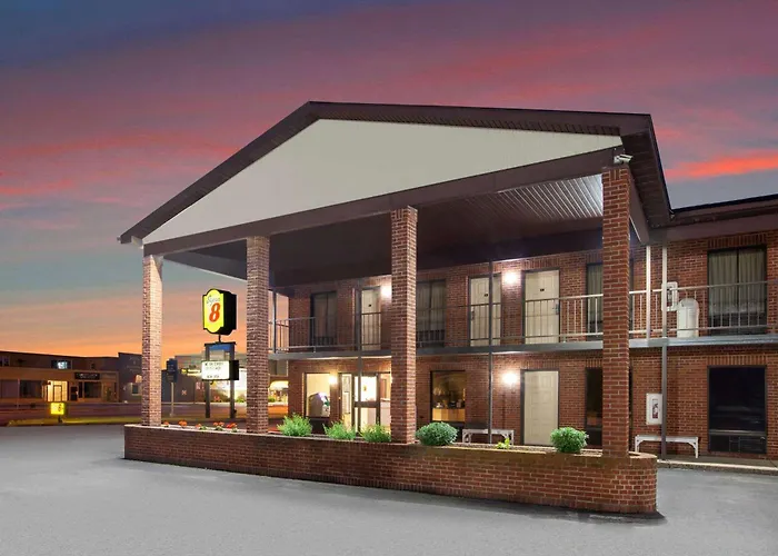 Super 8 By Wyndham Sandusky