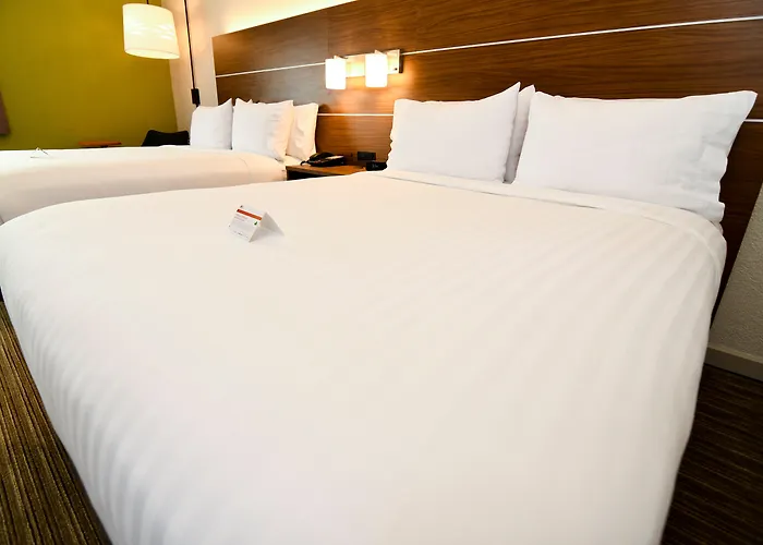 Holiday Inn Express & Suites Port Clinton-Catawba Island By Ihg