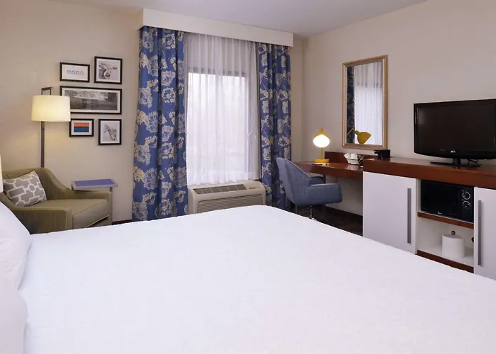 Hampton Inn & Suites Wilmington