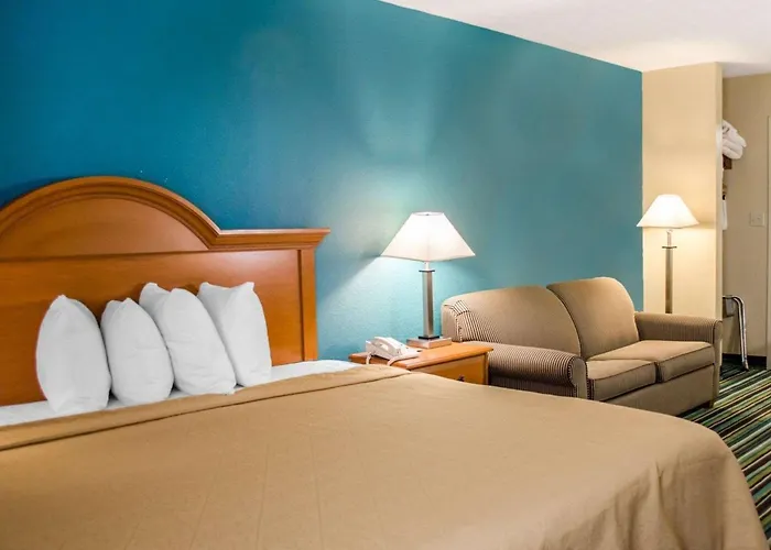 Quality Inn & Suites Medina - Akron West