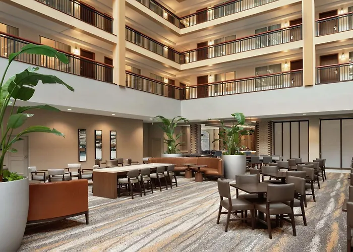 Embassy Suites By Hilton Cleveland Rockside