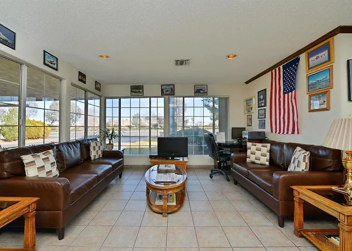 Americas Best Value Inn & Suites - Lancaster