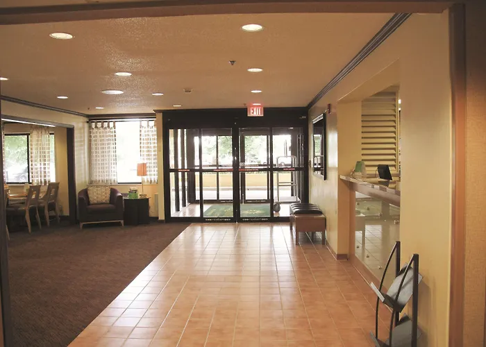 La Quinta By Wyndham Chicago Tinley Park