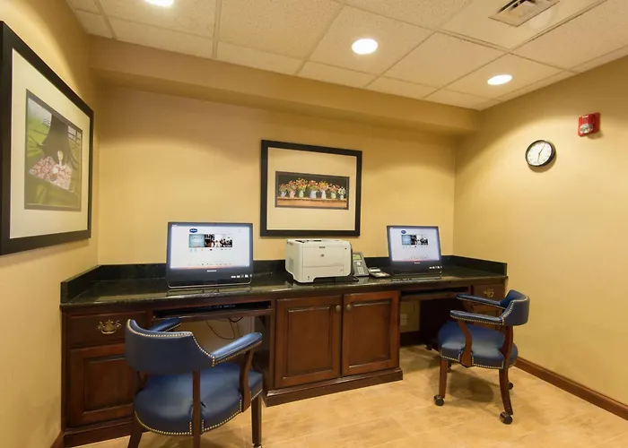Hampton Inn Mount Airy