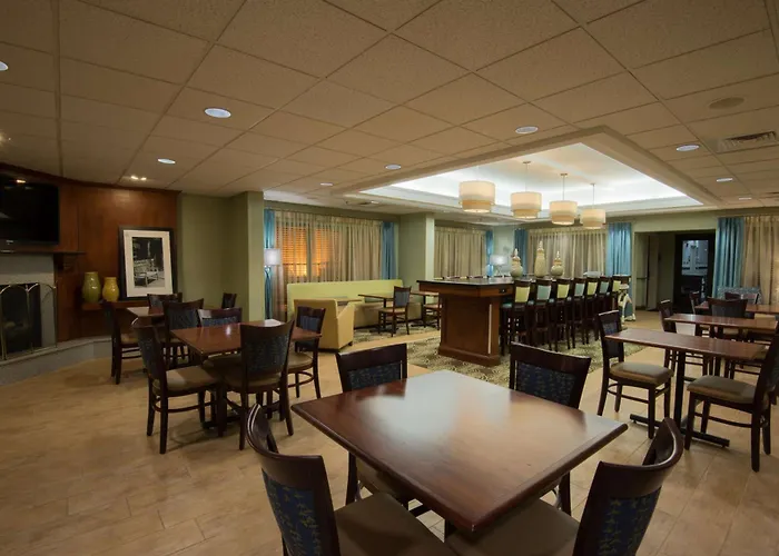 Hampton Inn Mount Airy