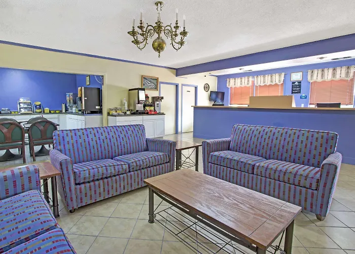 Days Inn By Wyndham Benson