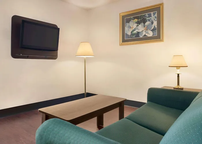 Kautilya Zanesville Hotel
