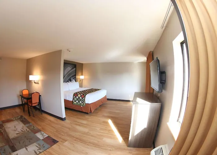 Super 8 By Wyndham Portsmouth
