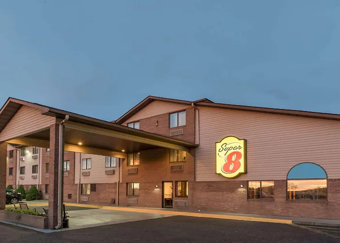 Super 8 By Wyndham Portsmouth