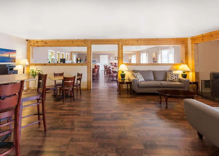 Baymont By Wyndham Manistee