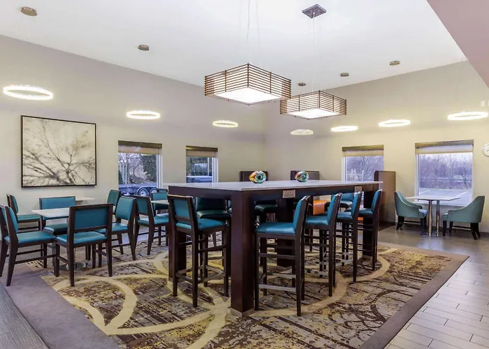 La Quinta By Wyndham Rockford