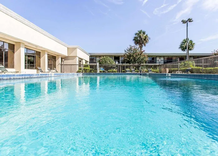 Quality Inn & Suites Waycross