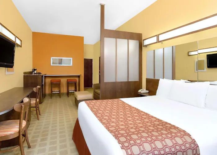 Microtel Inn & Suites By Wyndham University Medical Park