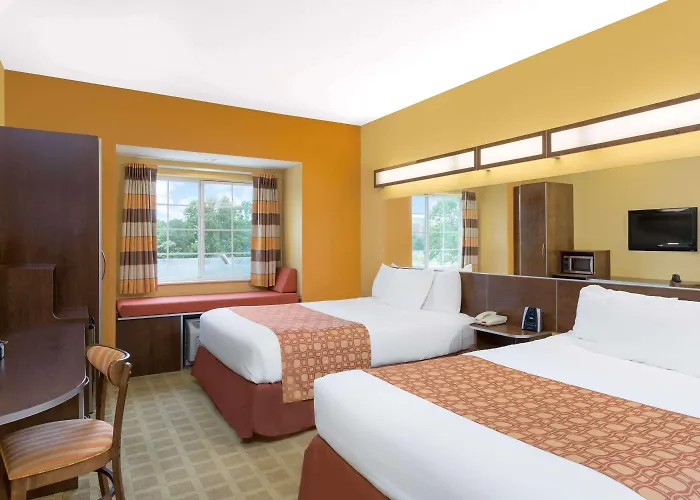 Microtel Inn & Suites By Wyndham University Medical Park