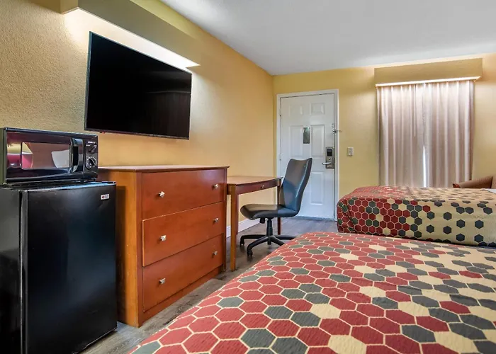 Econo Lodge Tupelo Barnes Crossing