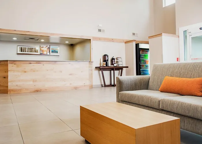 Country Inn & Suites By Radisson, Milwaukee West Brookfield , Wi