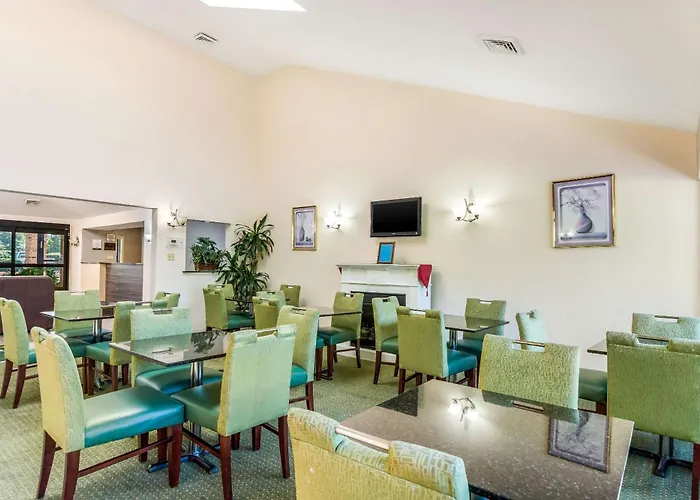 Quality Inn Petersburg Fort Lee Area