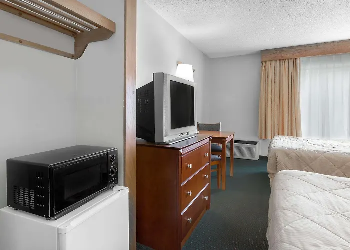 Travelodge By Wyndham Pelham Birmingham
