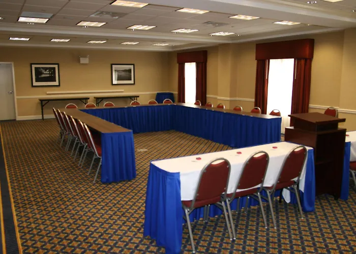 Hampton Inn & Suites Lanett/West Point