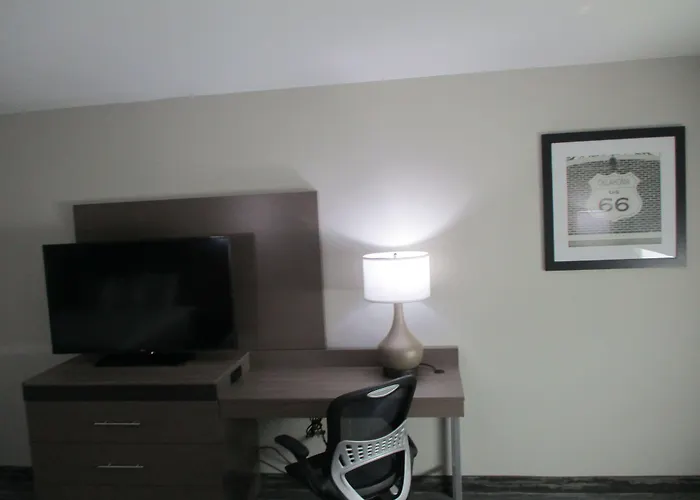 Best Western Nsu Inn