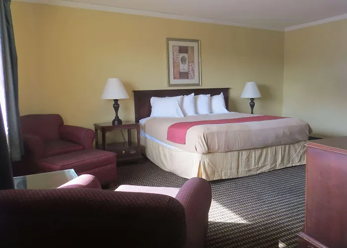 Travelodge By Wyndham Stratton