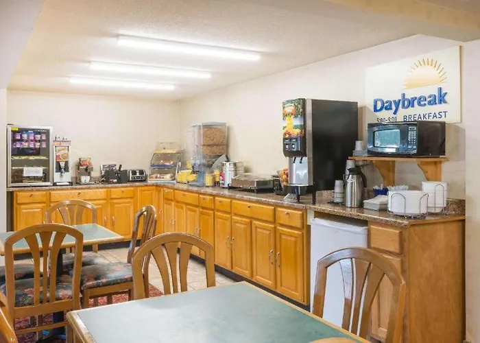 Days Inn By Wyndham Paintsville
