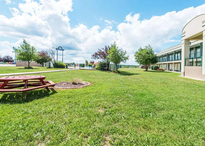 Days Inn By Wyndham Elizabethtown