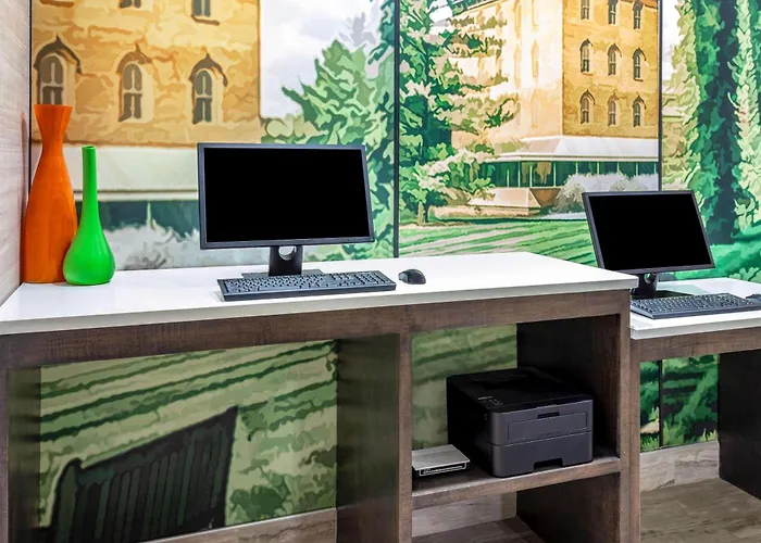 La Quinta By Wyndham Columbus - Edinburgh