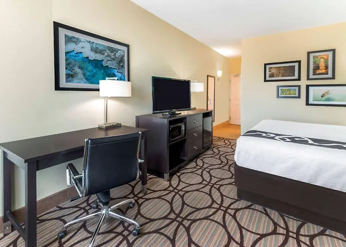 La Quinta By Wyndham Carlsbad