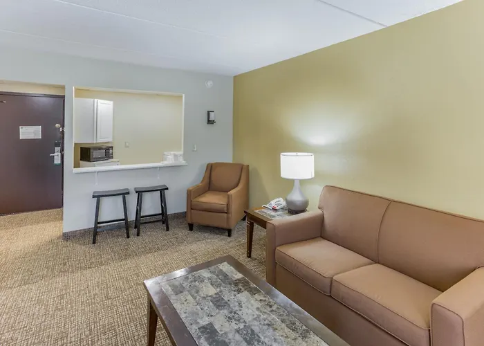 Quality Inn & Suites Plattsburgh