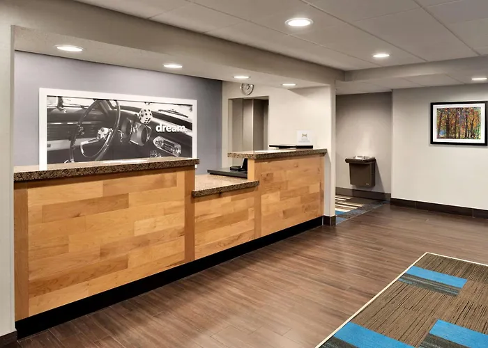 Hampton Inn Appleton-Fox River Mall Area