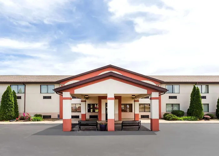 Super 8 By Wyndham Plymouth