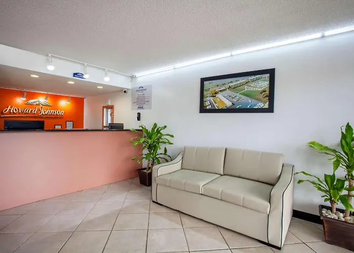 Howard Johnson By Wyndham Vero Beach/I-95