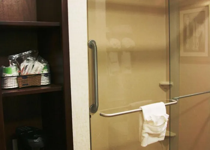 Hampton Inn & Suites West Point