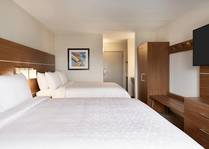 Holiday Inn Express Plattsburgh By Ihg