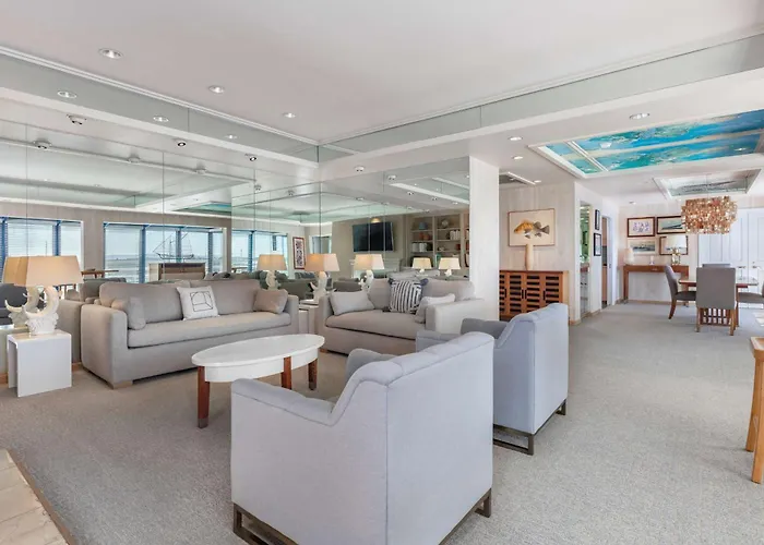 Waterfront Hotel, Part Of Jdv By Hyatt