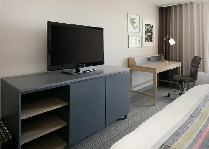 Country Inn & Suites By Radisson, Middleton - Madison West