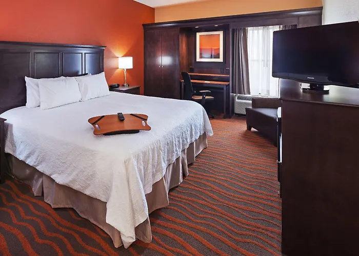 Hampton Inn By Hilton Clarksville