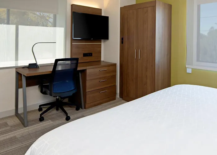 Holiday Inn Express Los Angeles Lax Airport By Ihg