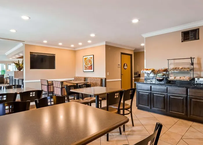 Best Western Plus Corning Inn