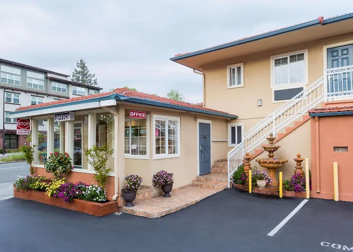 Howard Johnson By Wyndham Berkeley