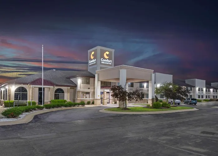 Comfort Inn & Suites Napoleon