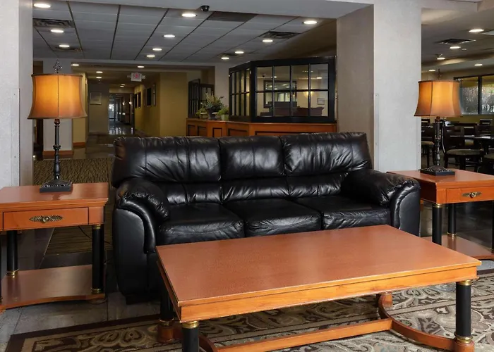 La Quinta By Wyndham Garden City