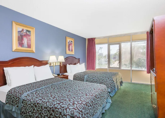 Days Inn & Suites By Wyndham Wichita East